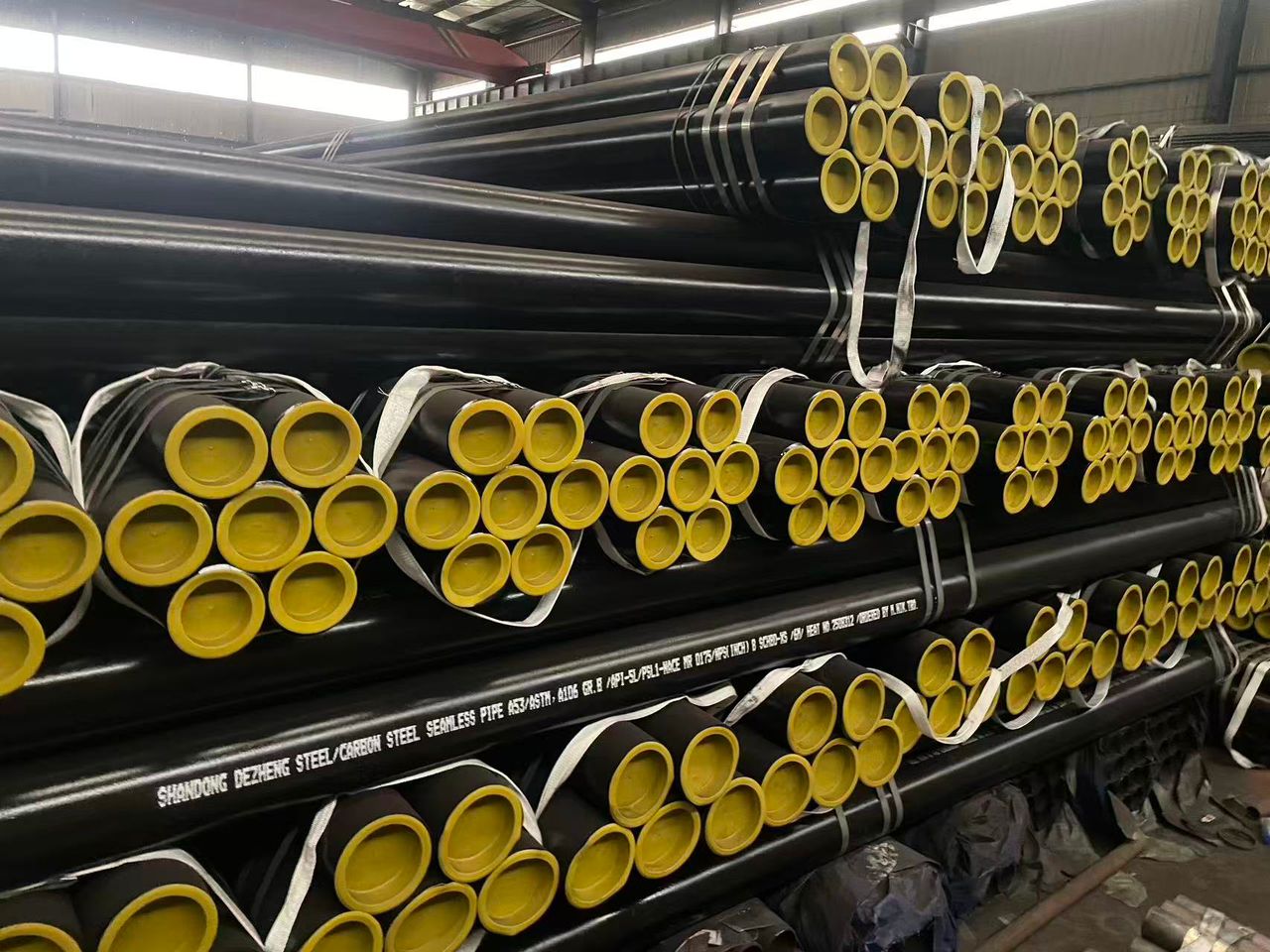 Seamless steel pipe warehouse